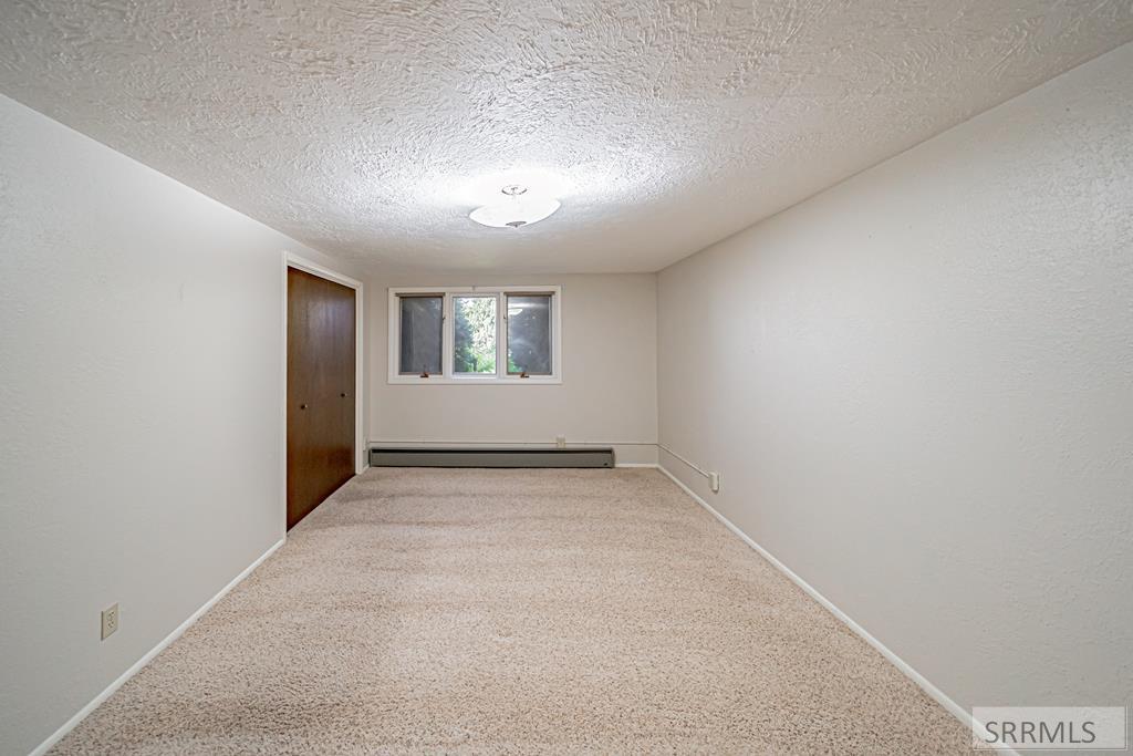 310 S 4th E Property Photo 42