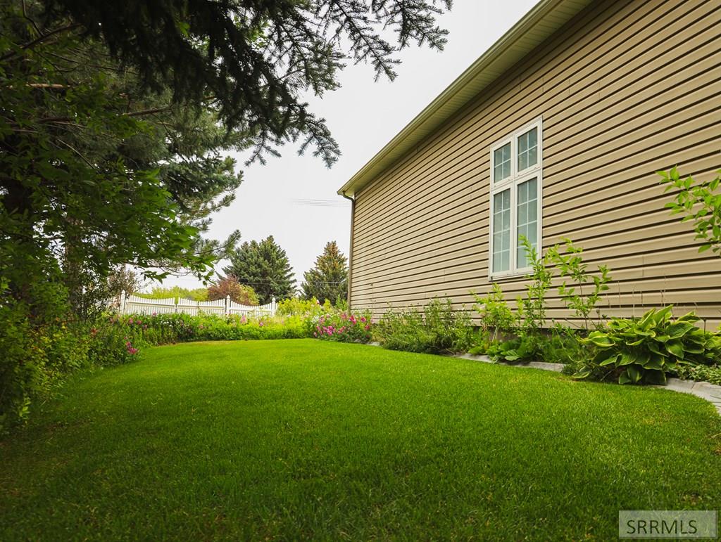 4865 Stanfield Lane Property Photo 9