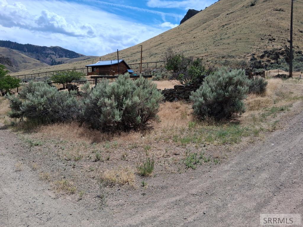 190 Quail Road Property Photo 1