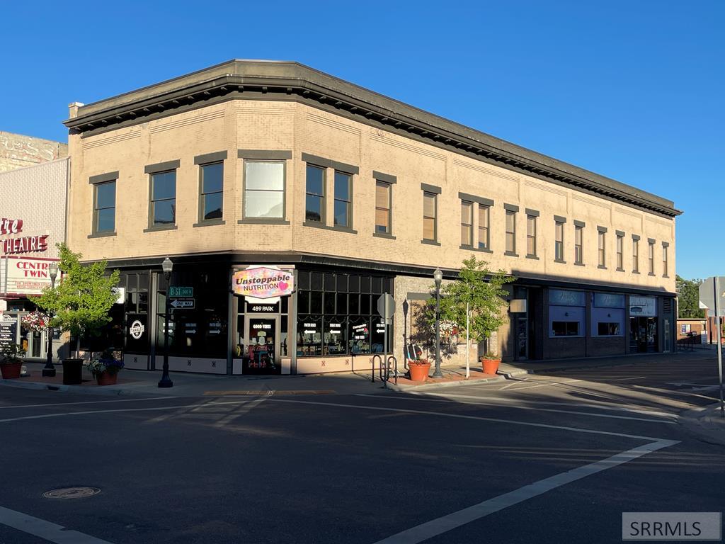 413 B Street Property Photo 1