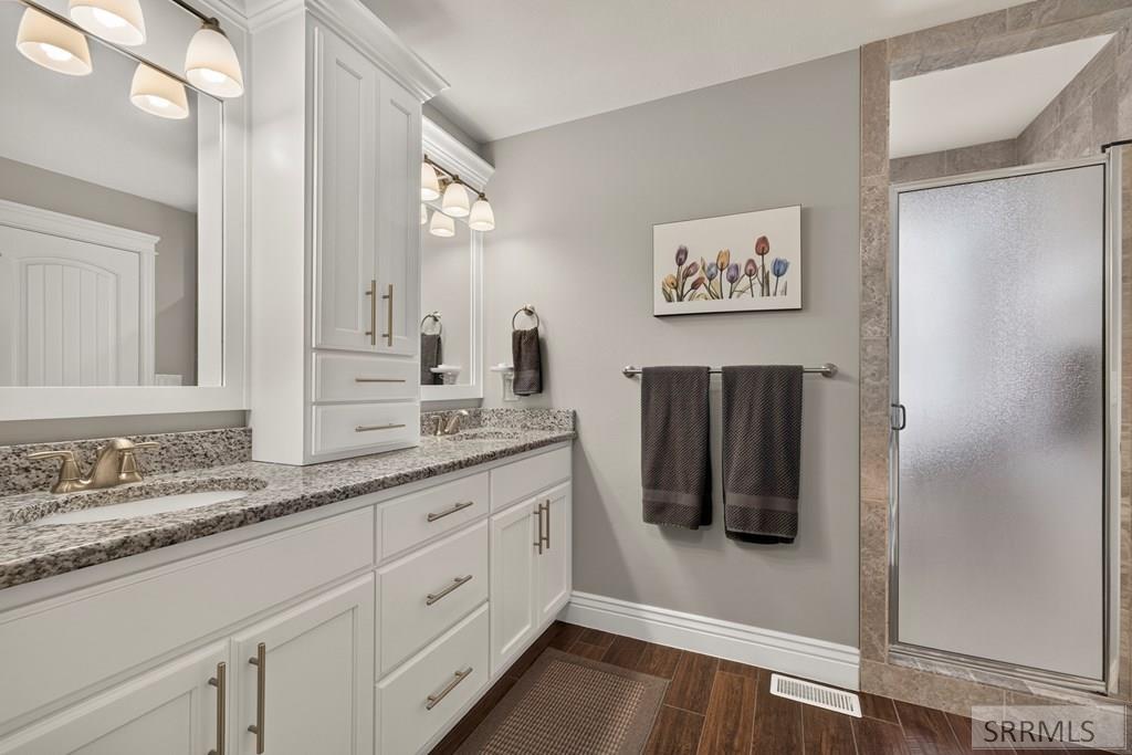 916 Oak Hill Way Property Photo 33