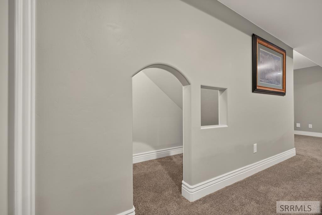 916 Oak Hill Way Property Photo 51
