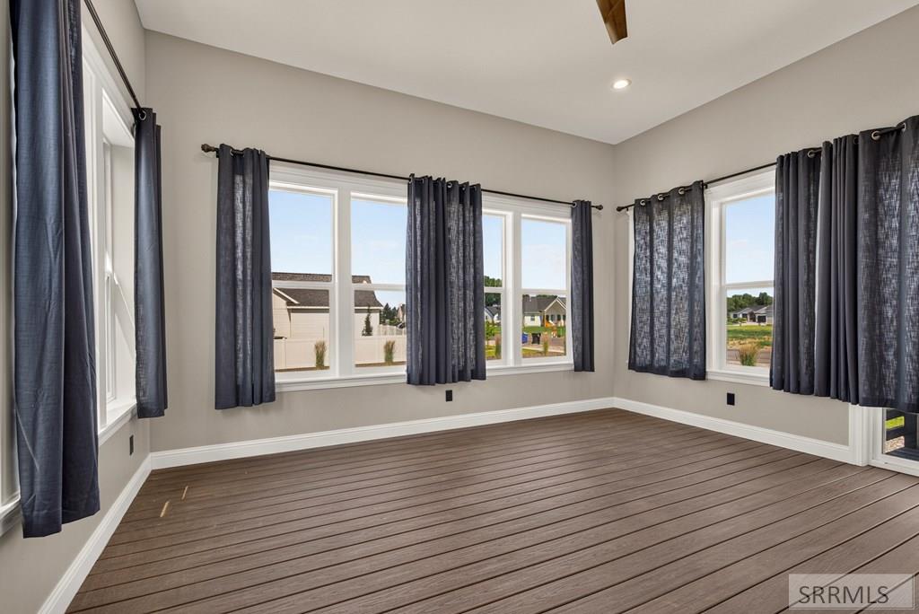 1078 Greenside Loop Property Photo 7