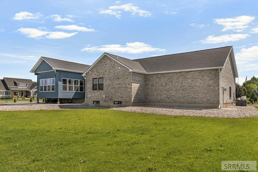 1078 Greenside Loop Property Photo 34