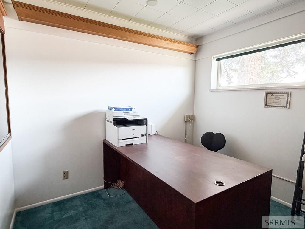 890 Oxford Drive Property Photo 32