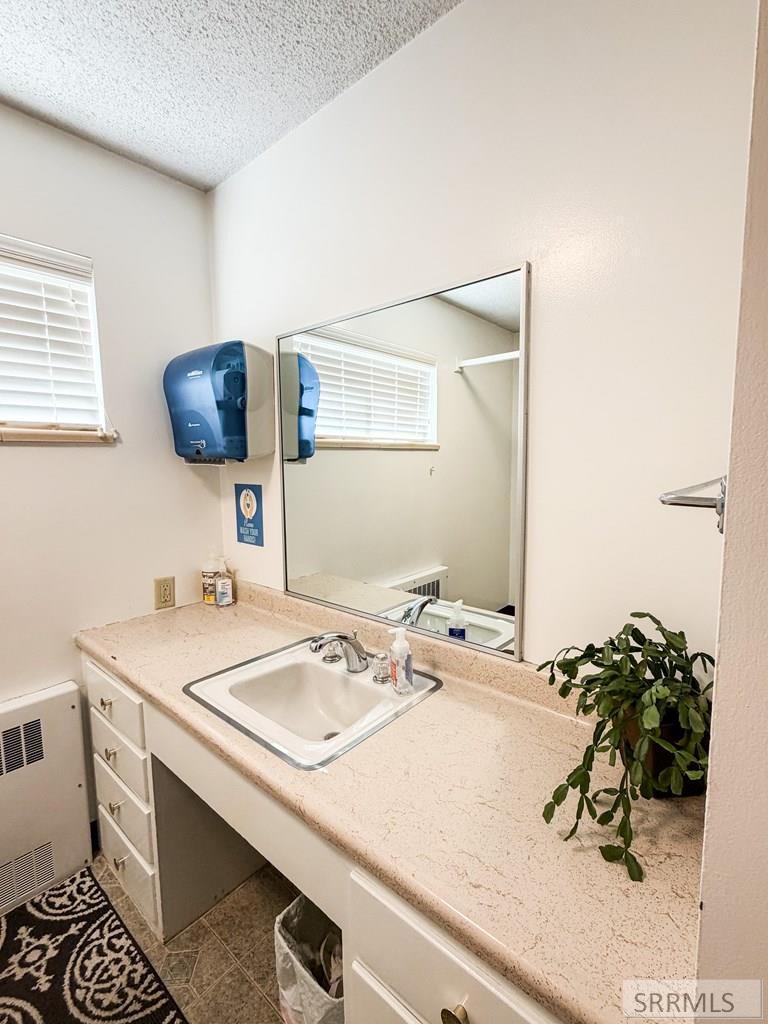 890 Oxford Drive Property Photo 35