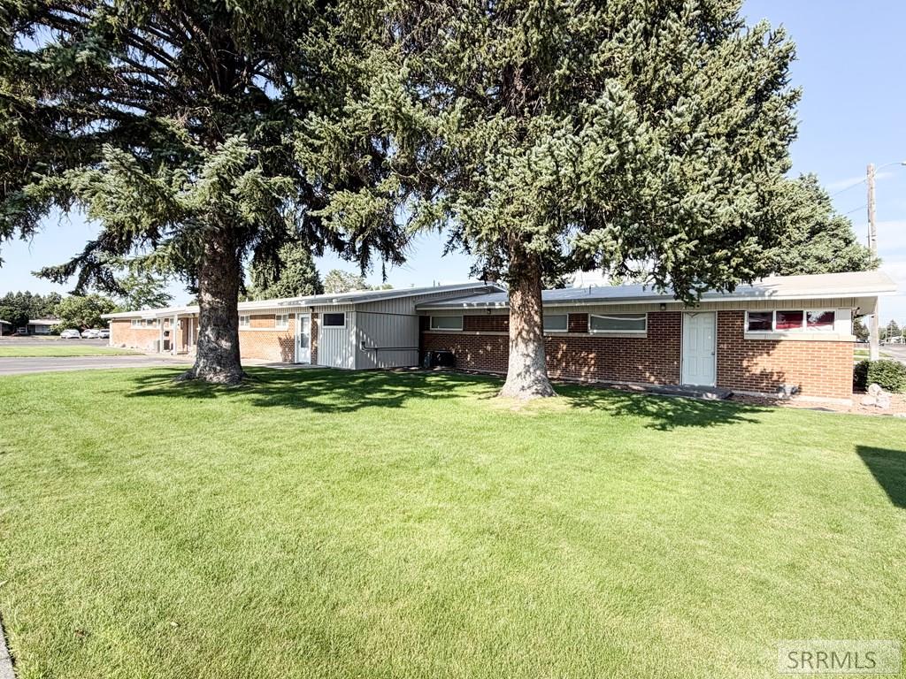 890 Oxford Drive Property Photo 63