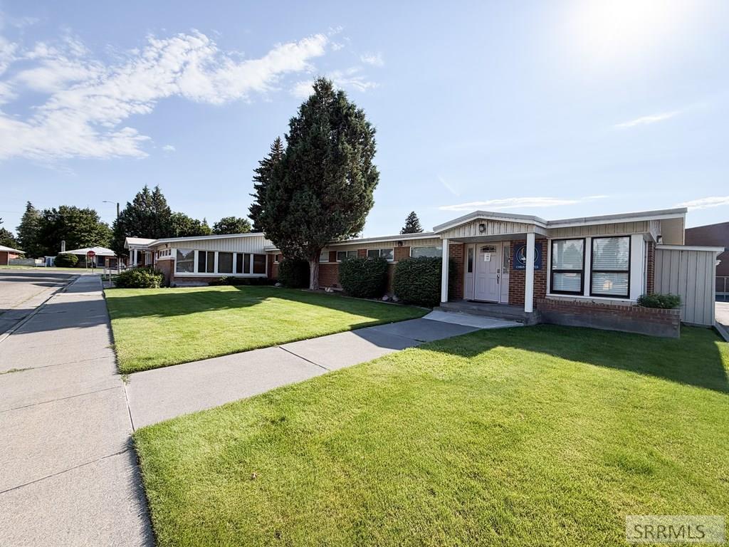 890 Oxford Drive Property Photo 65