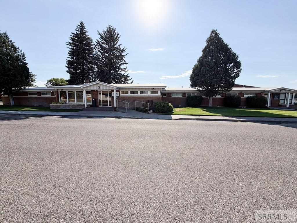 890 Oxford Drive Property Photo 67
