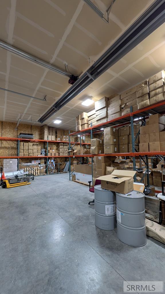 573 Business Loop Property Photo 1