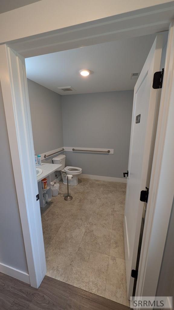 573 Business Loop Property Photo 6
