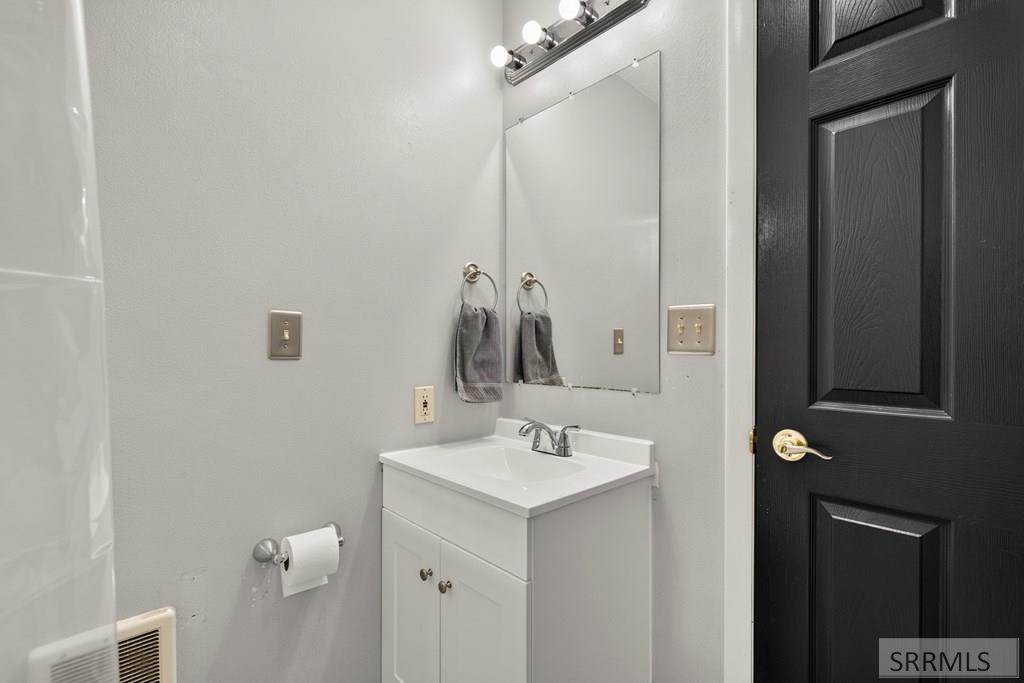 762 S River Road Property Photo 23