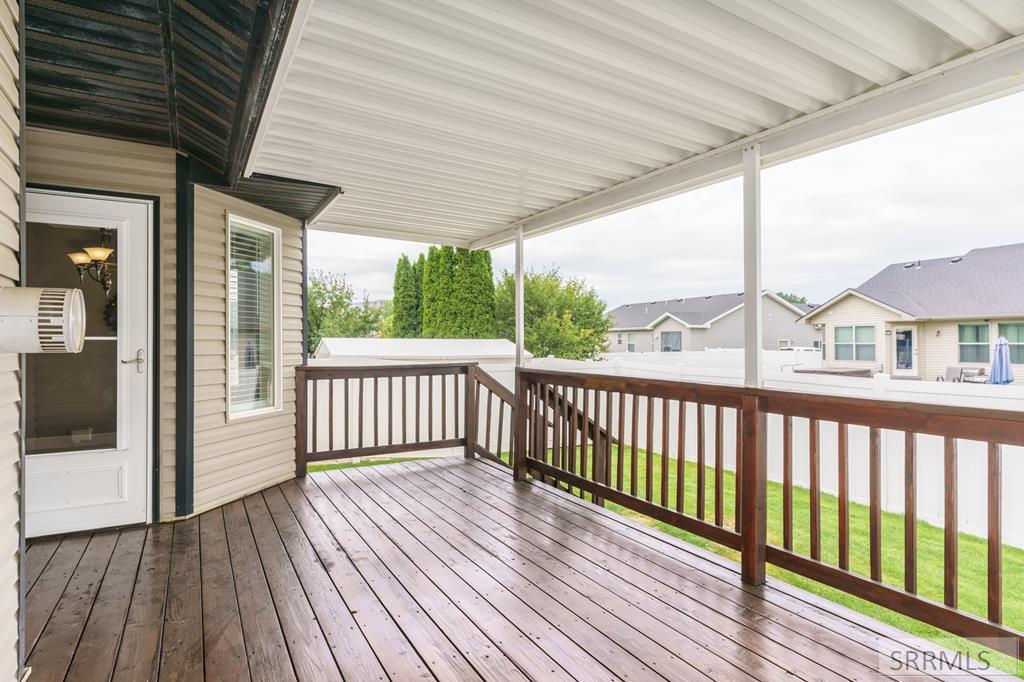 4909 Sabrina Property Photo 14