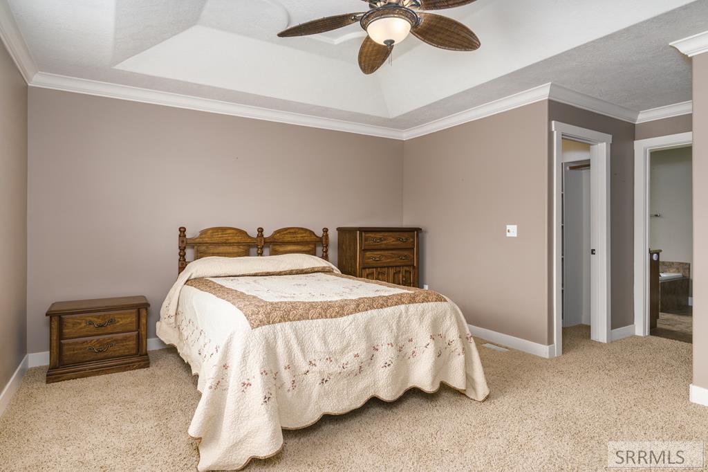 4909 Sabrina Property Photo 16