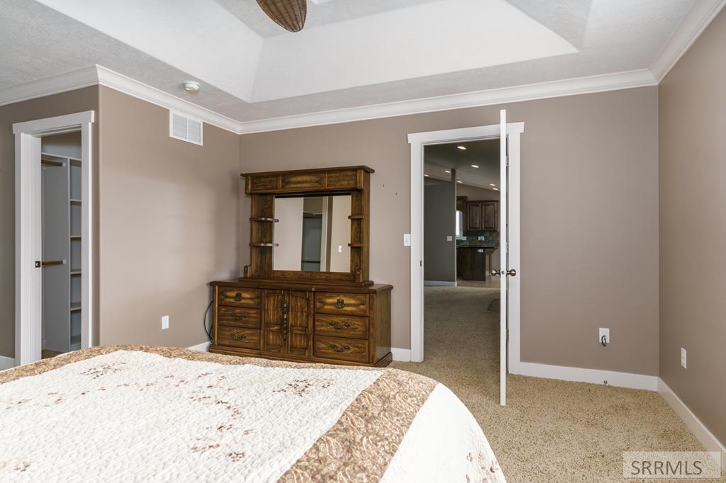 4909 Sabrina Property Photo 18
