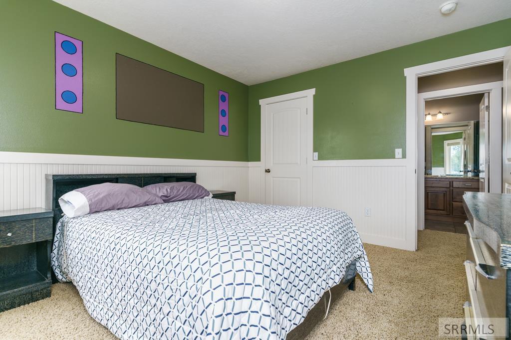 4909 Sabrina Property Photo 26