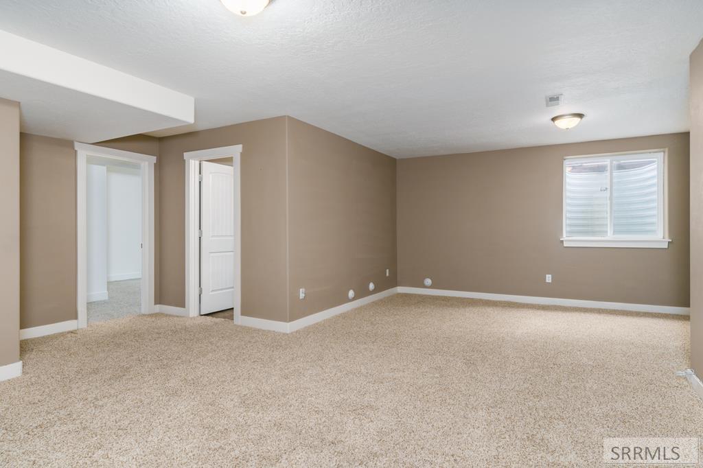 4909 Sabrina Property Photo 34