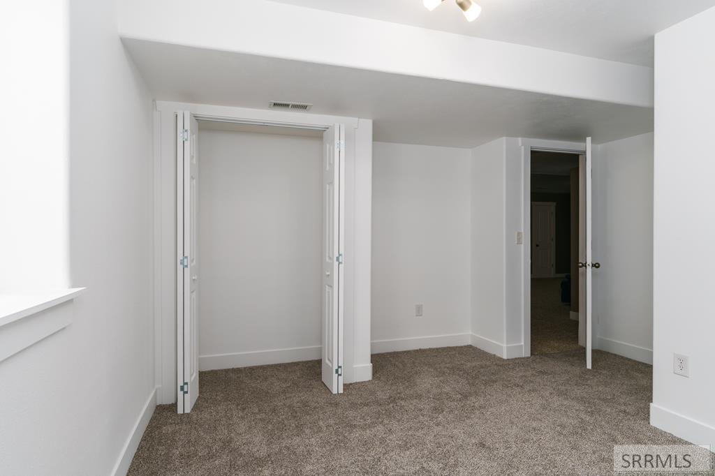 4909 Sabrina Property Photo 37