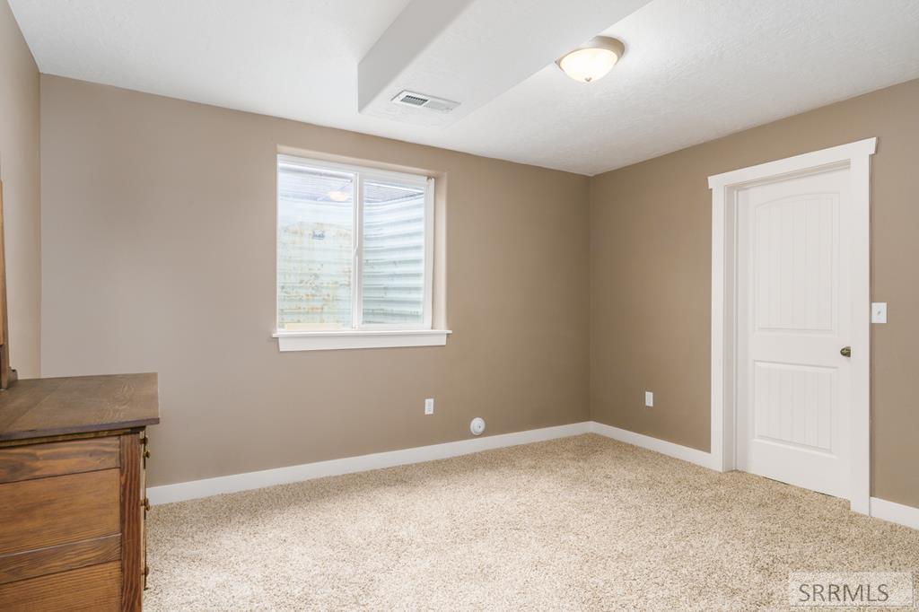 4909 Sabrina Property Photo 42