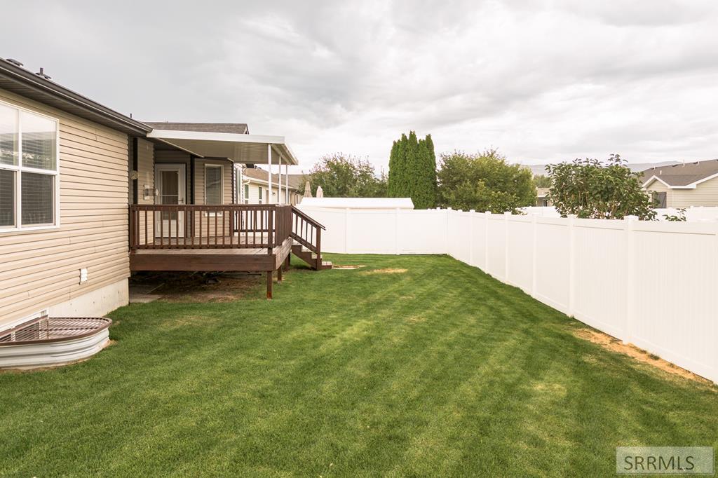 4909 Sabrina Property Photo 47