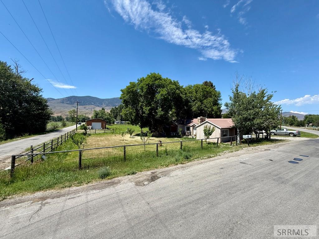 2 Hammon Drive Property Photo 2
