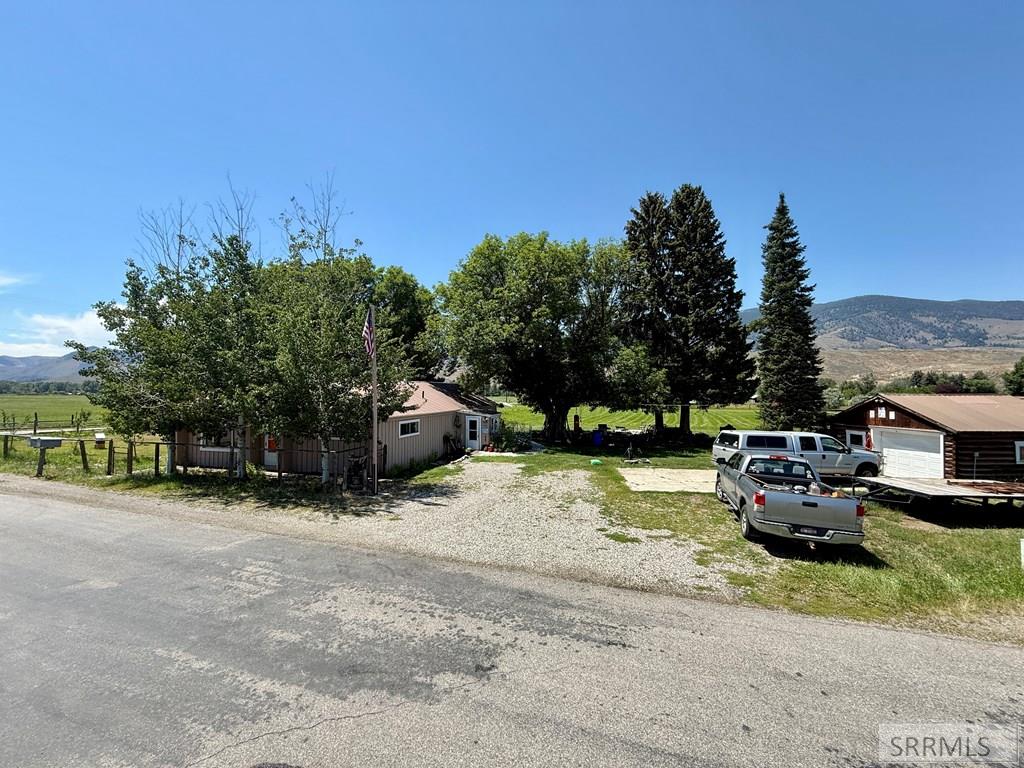 2 Hammon Drive Property Photo 5
