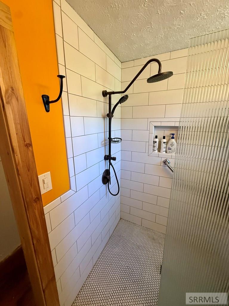 2 Hammon Drive Property Photo 28