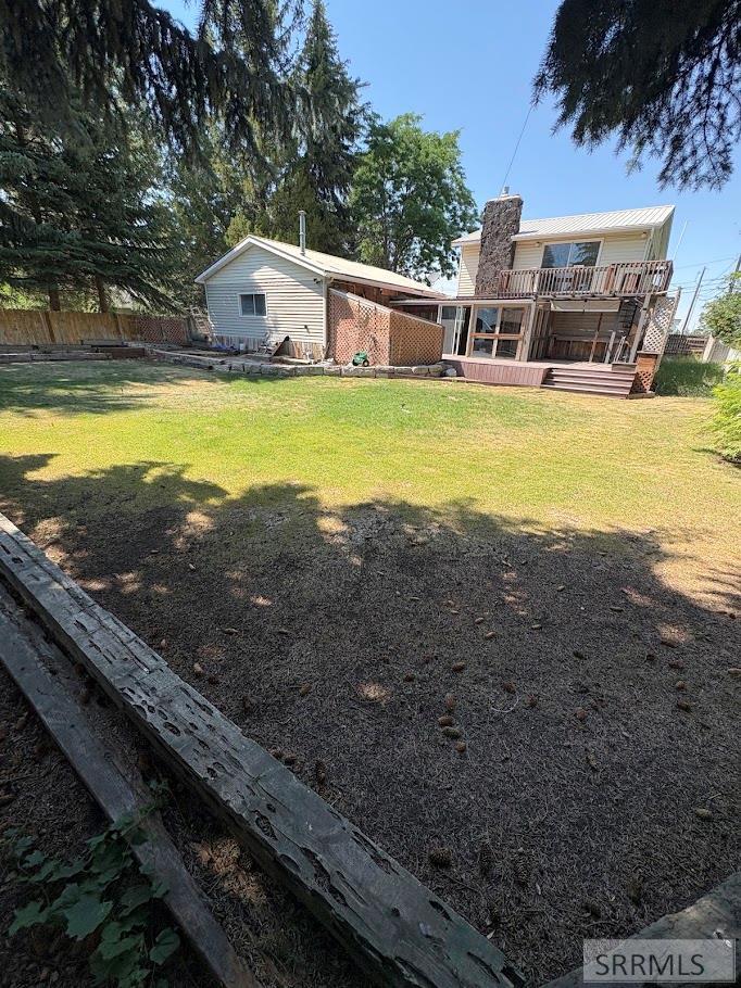 880 1st Street Property Photo 7