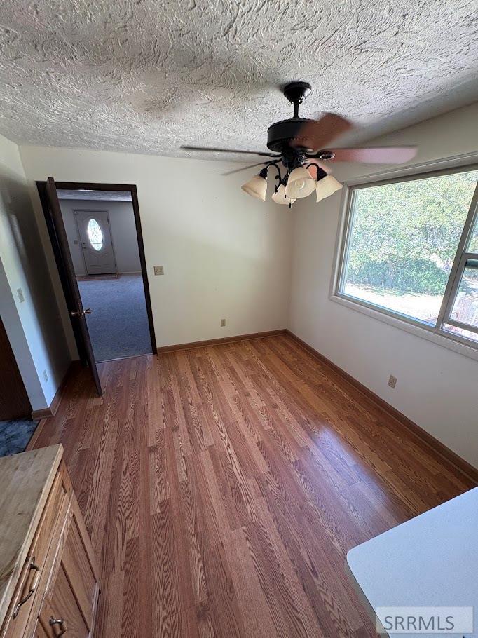 880 1st Street Property Photo 14