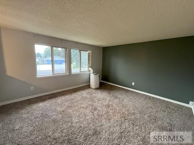 586 Boyd Property Photo 9