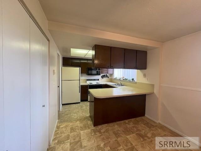 586 Boyd Property Photo 24