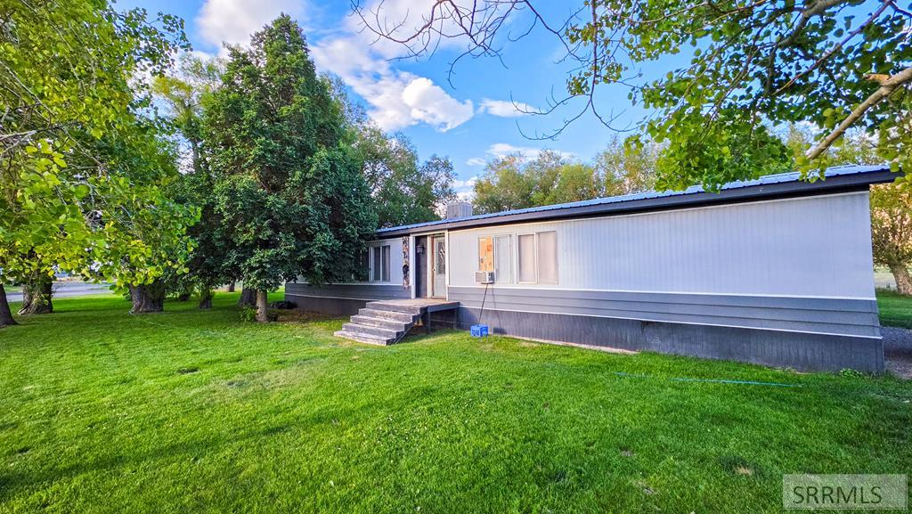3325 W 2900 N Property Photo 1