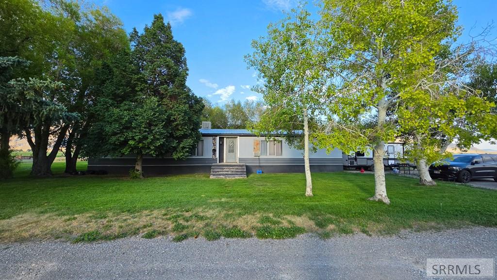 3325 W 2900 N Property Photo 2