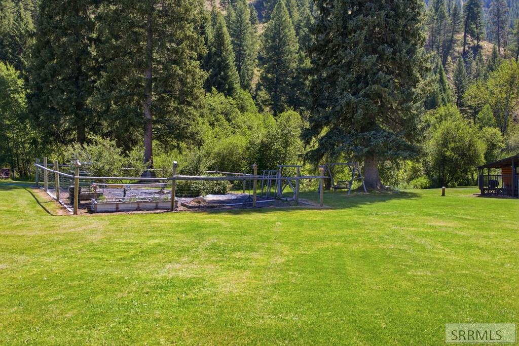 3127 N Highway 93 Property Photo 39