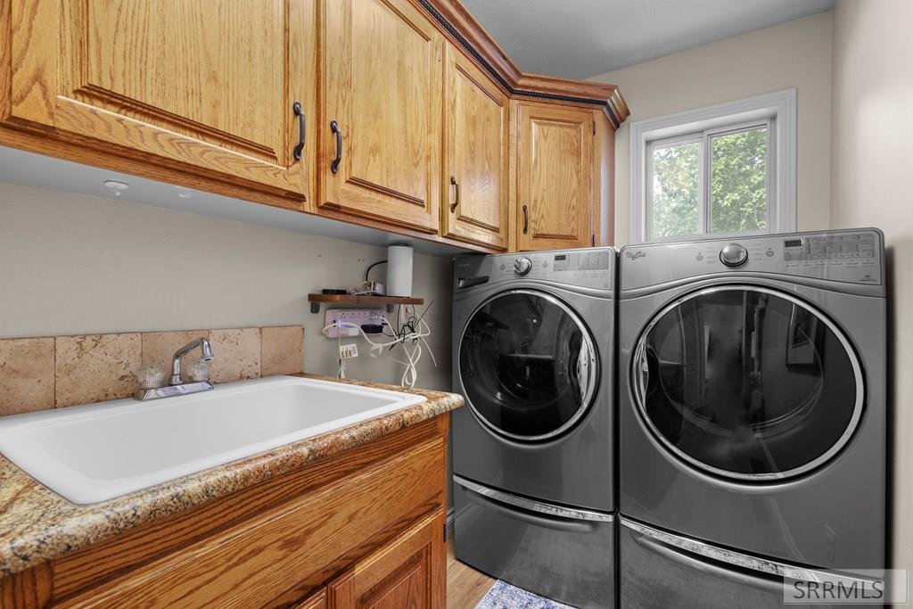190 W 4 N Property Photo 26