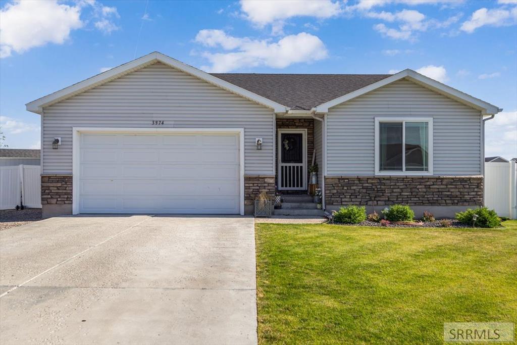 3974 E Hyrum Drive Property Photo 1