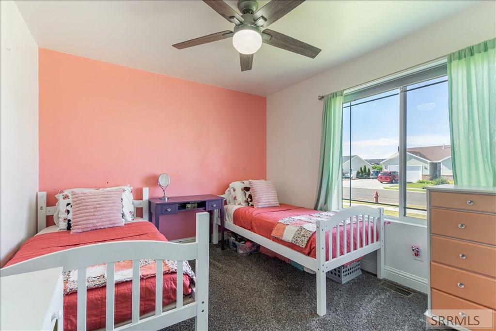 3974 E Hyrum Drive Property Photo 13