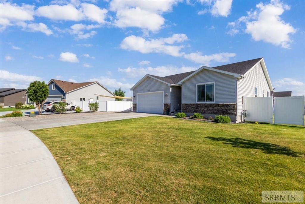 3974 E Hyrum Drive Property Photo 28