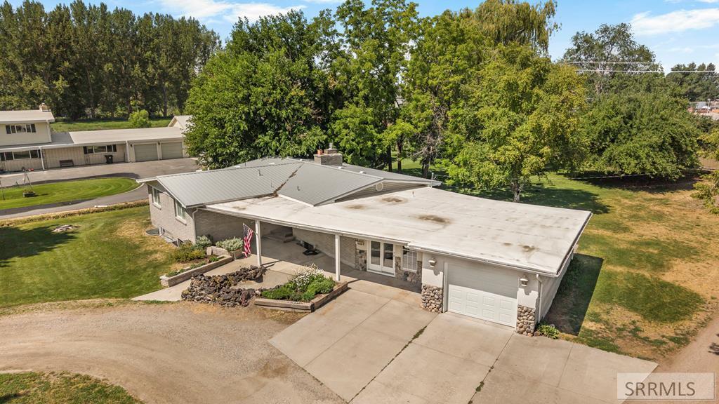 1355 S Shilling Avenue Property Photo 3