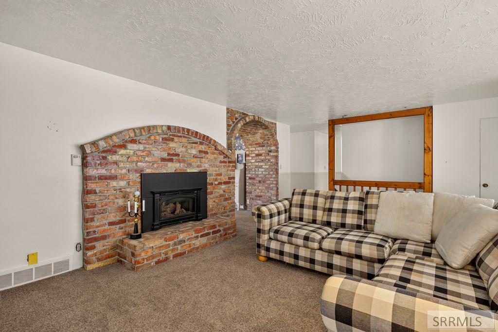 1355 S Shilling Avenue Property Photo 7