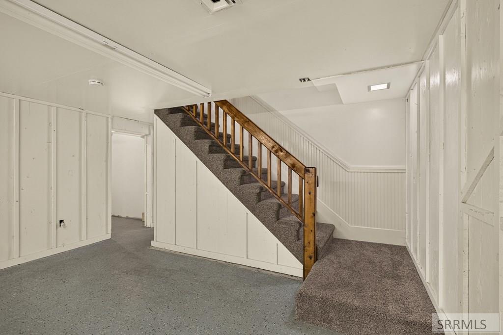 1355 S Shilling Avenue Property Photo 33