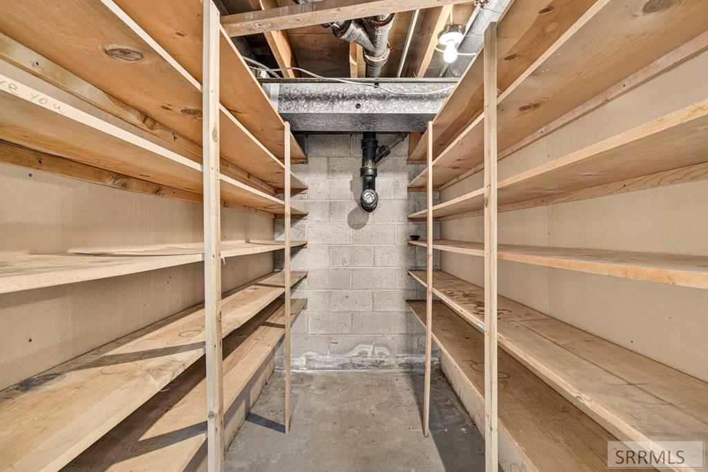 1355 S Shilling Avenue Property Photo 45