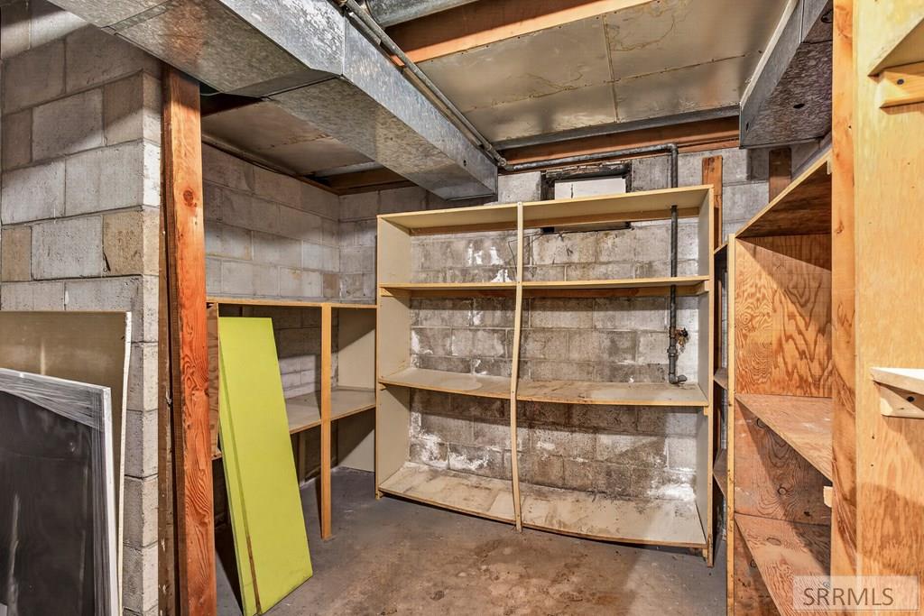 1355 S Shilling Avenue Property Photo 48