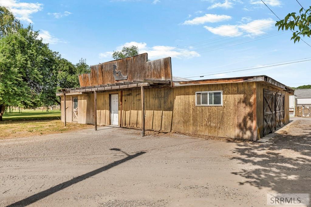 1355 S Shilling Avenue Property Photo 59