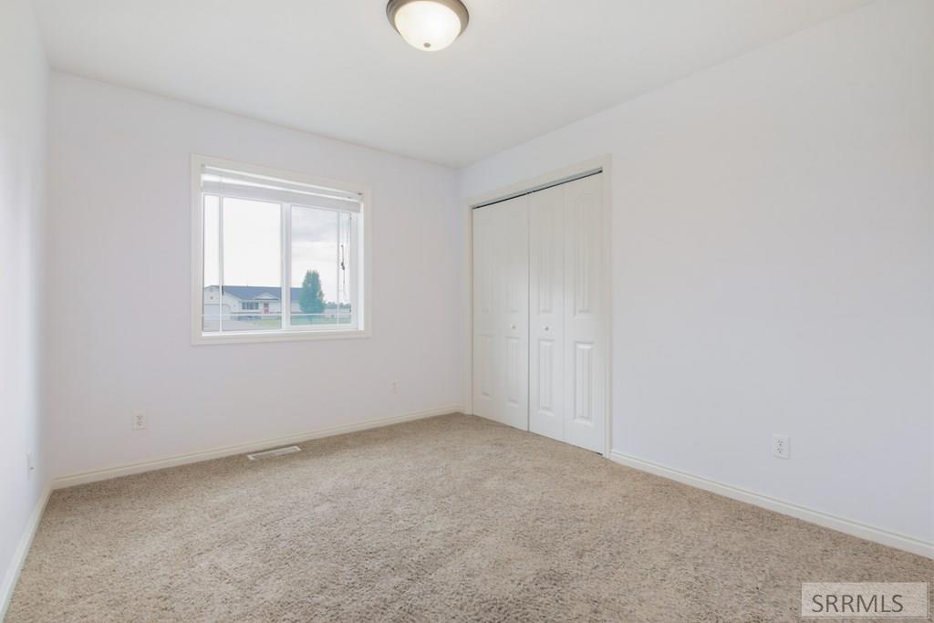 4234 E 295 N Property Photo 17
