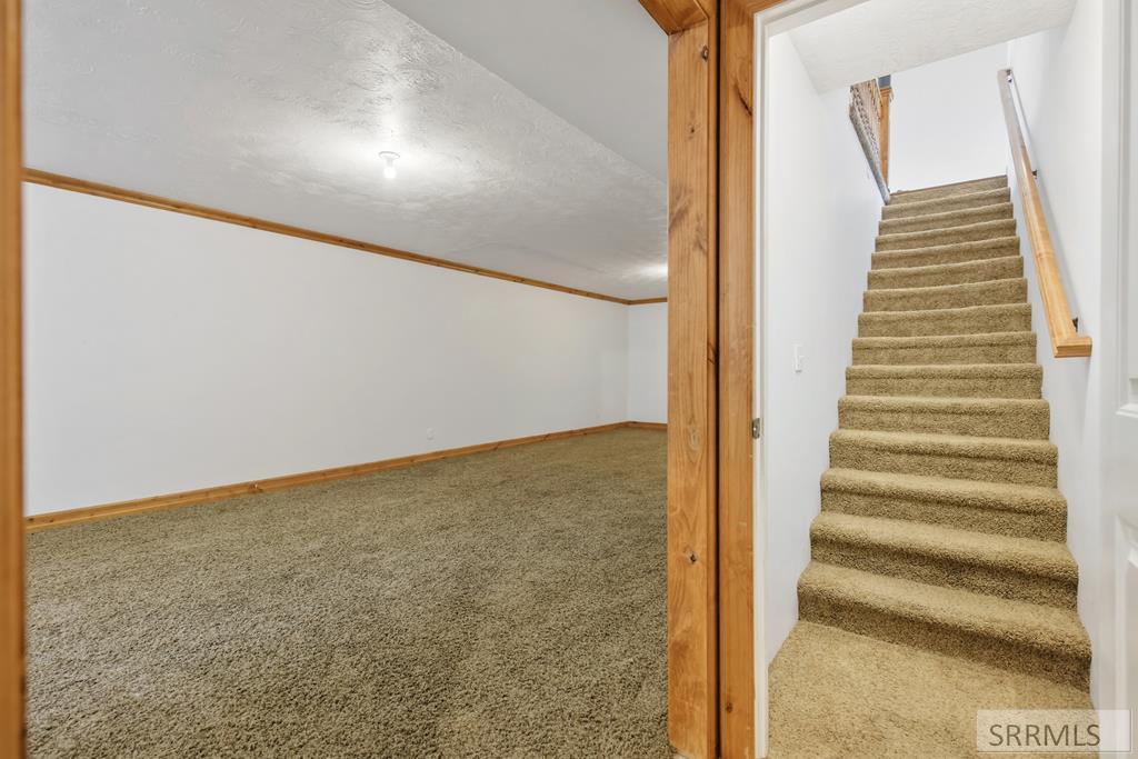 4234 E 295 N Property Photo 24
