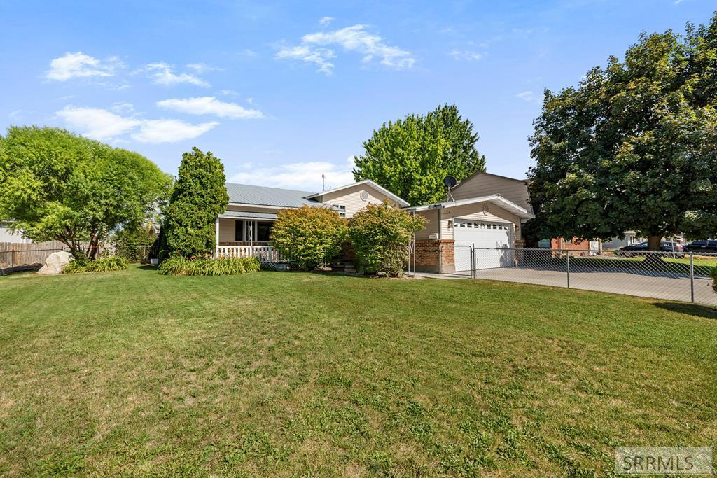413 Logan Drive Property Photo 2