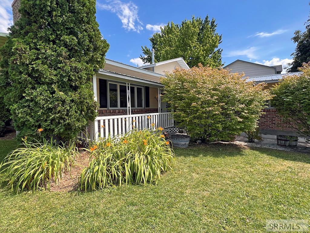 413 Logan Drive Property Photo 3
