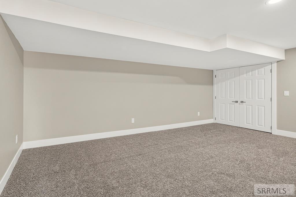 413 Logan Drive Property Photo 21