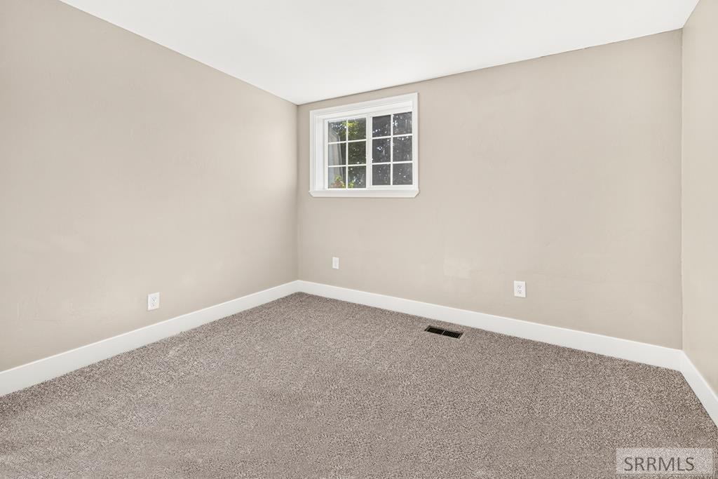 413 Logan Drive Property Photo 31